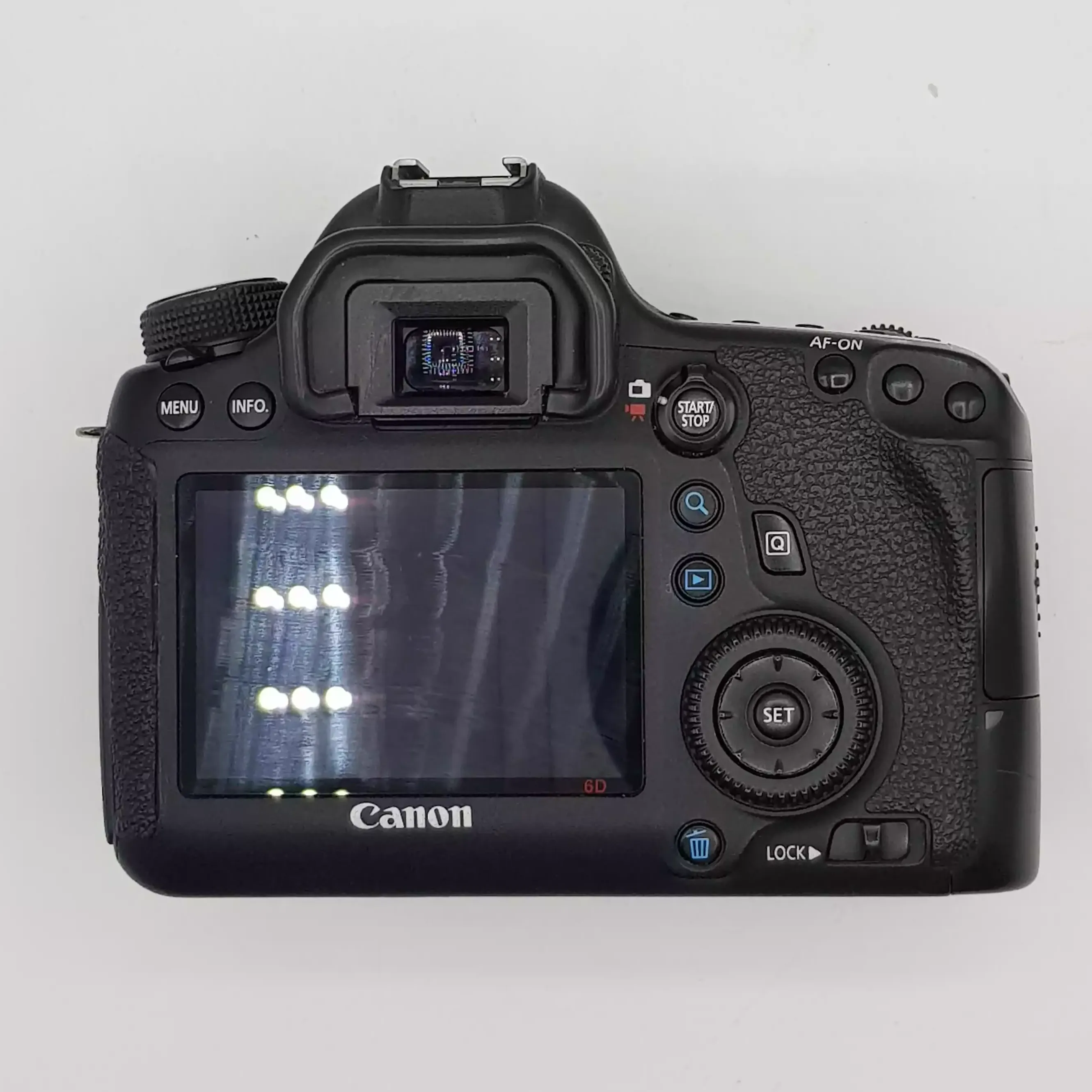 دوربین canon 6d body دست دو