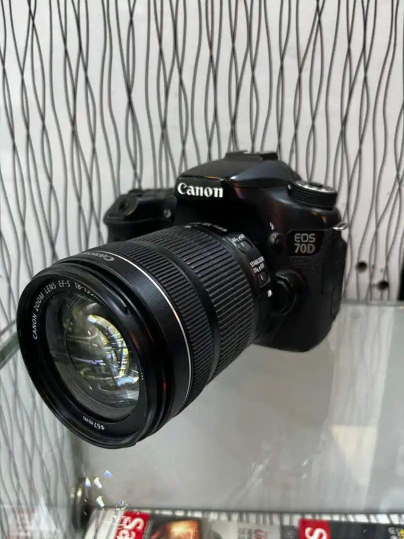 دوربین حرفه ای کانن | Canon70D+18-135mm دست دو