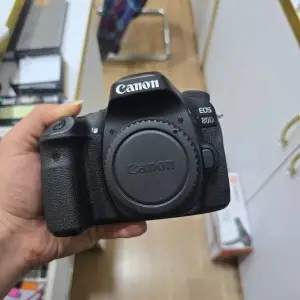 دوربین عکاسی کانن دست دوم Canon EOS 80D body (27000 شات) دست دوم