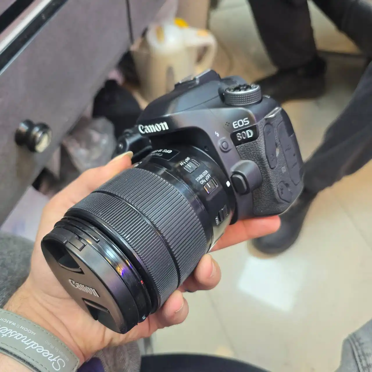 دوربین حرفه‌ای کانن | Canon 80D+18-135mm USM دست دو