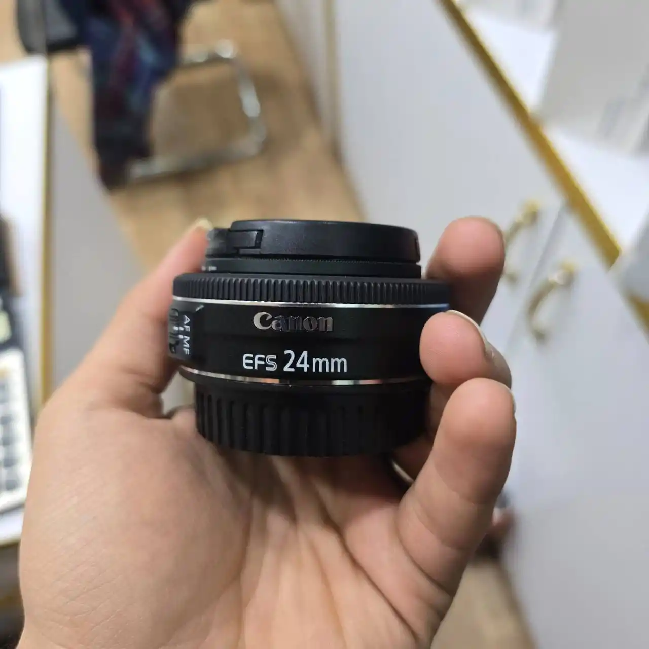 لنز فیکس کانن | Canon 24mm دست دو