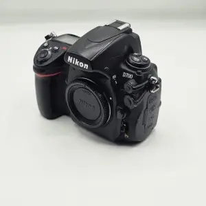 دوربین  d700 canon دست دوم