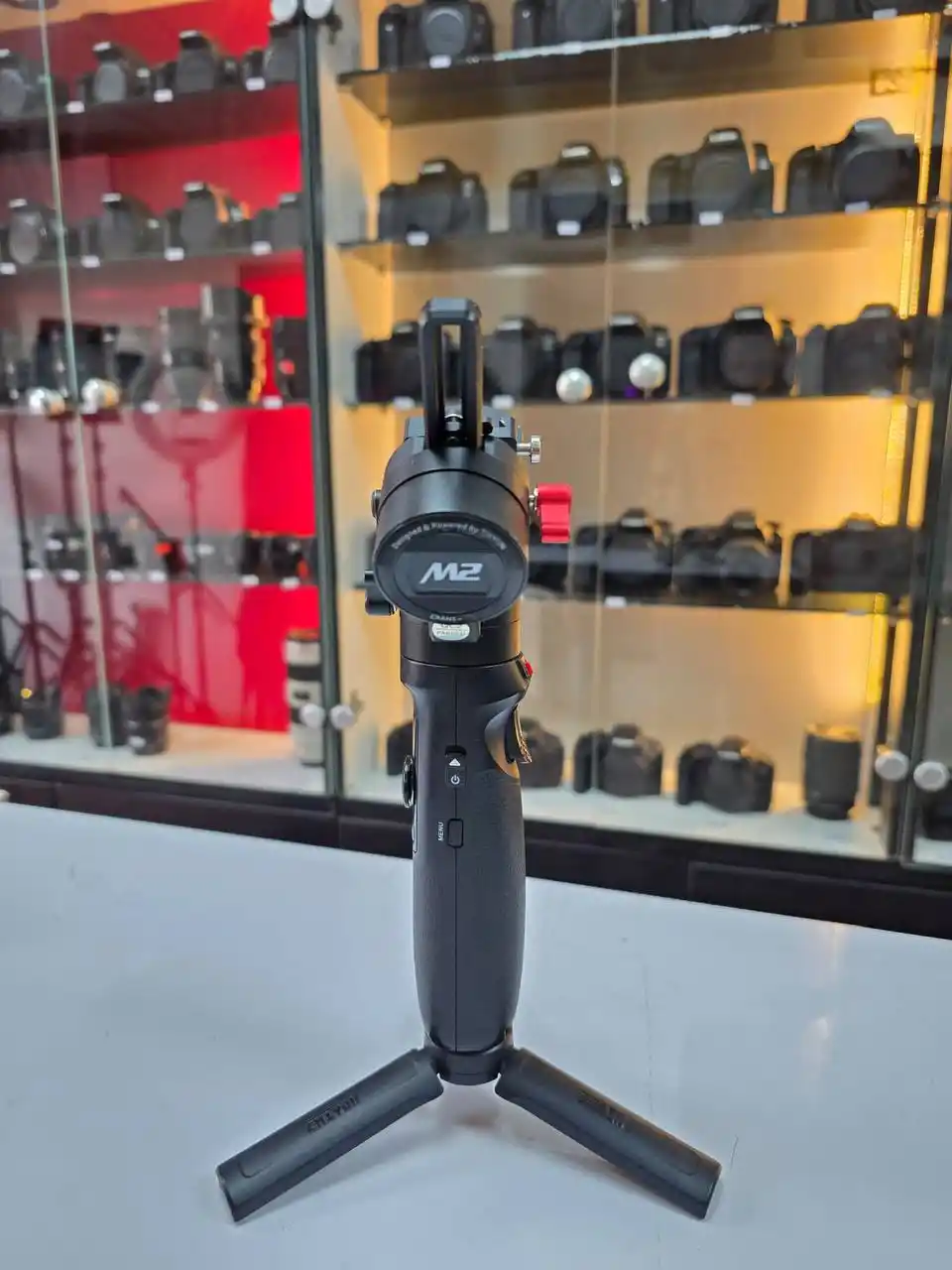 لرزشگیر کارکرده ژیون | Zhiyun crane m2 دست دو