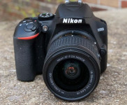 دوربین حرفه ای نیکون | Nikon D3500+18-55mm  دست دوم