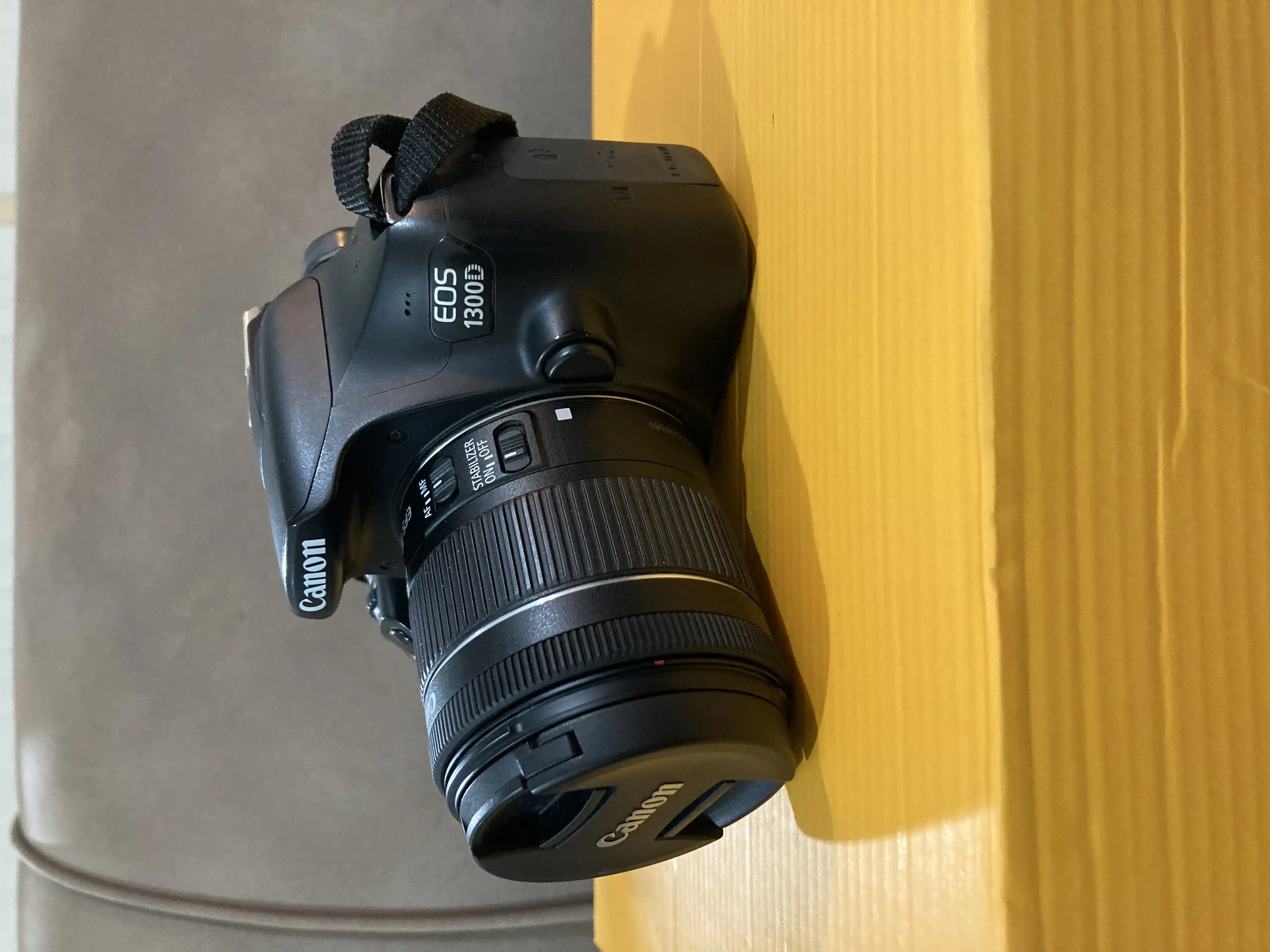 دوربین کنون 1300d دست دو