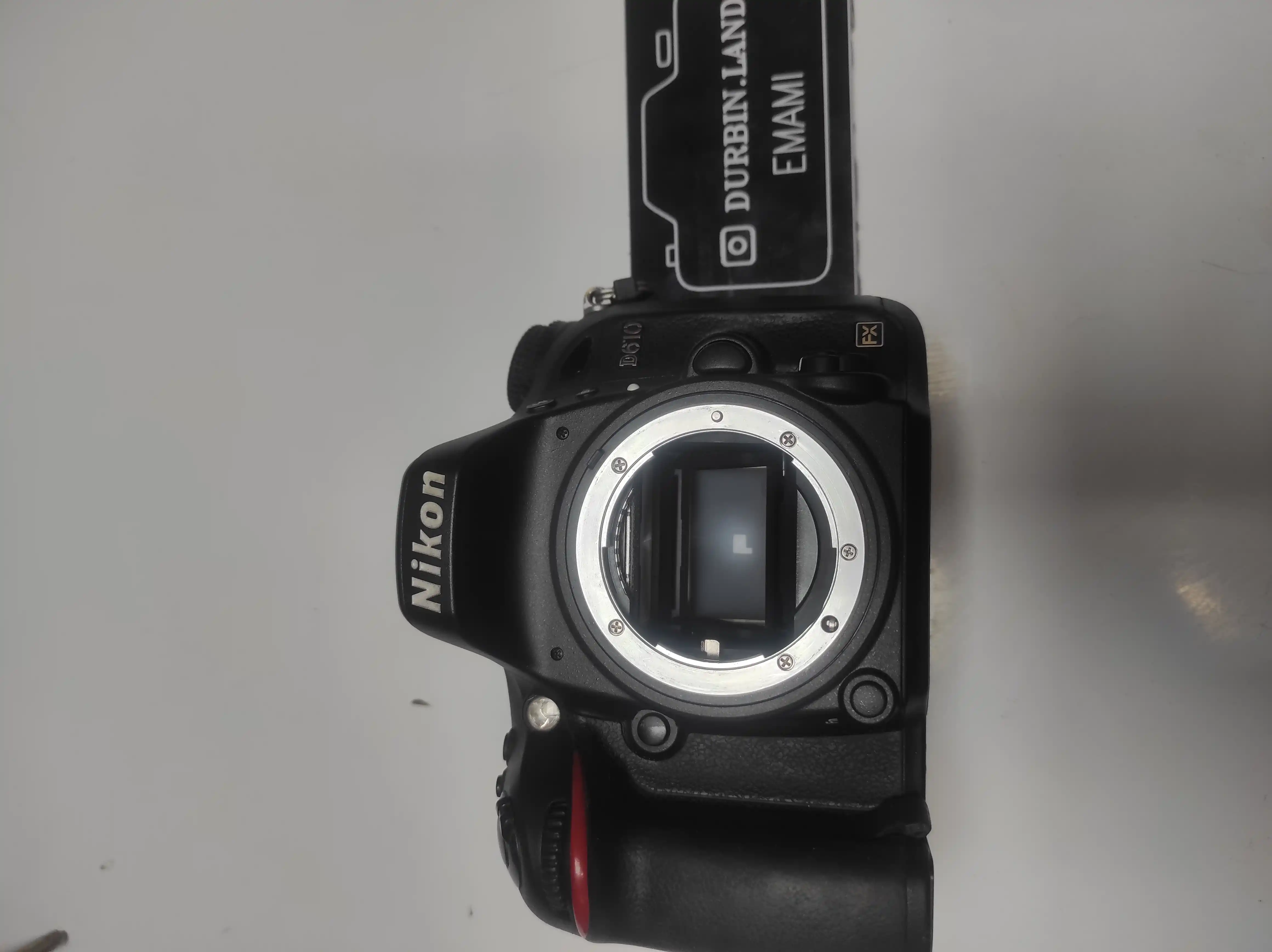 Nikon D 610 دست دو