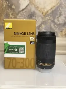 لنز دوربین نیکون ۷۰-۳۰۰ VR دست دوم