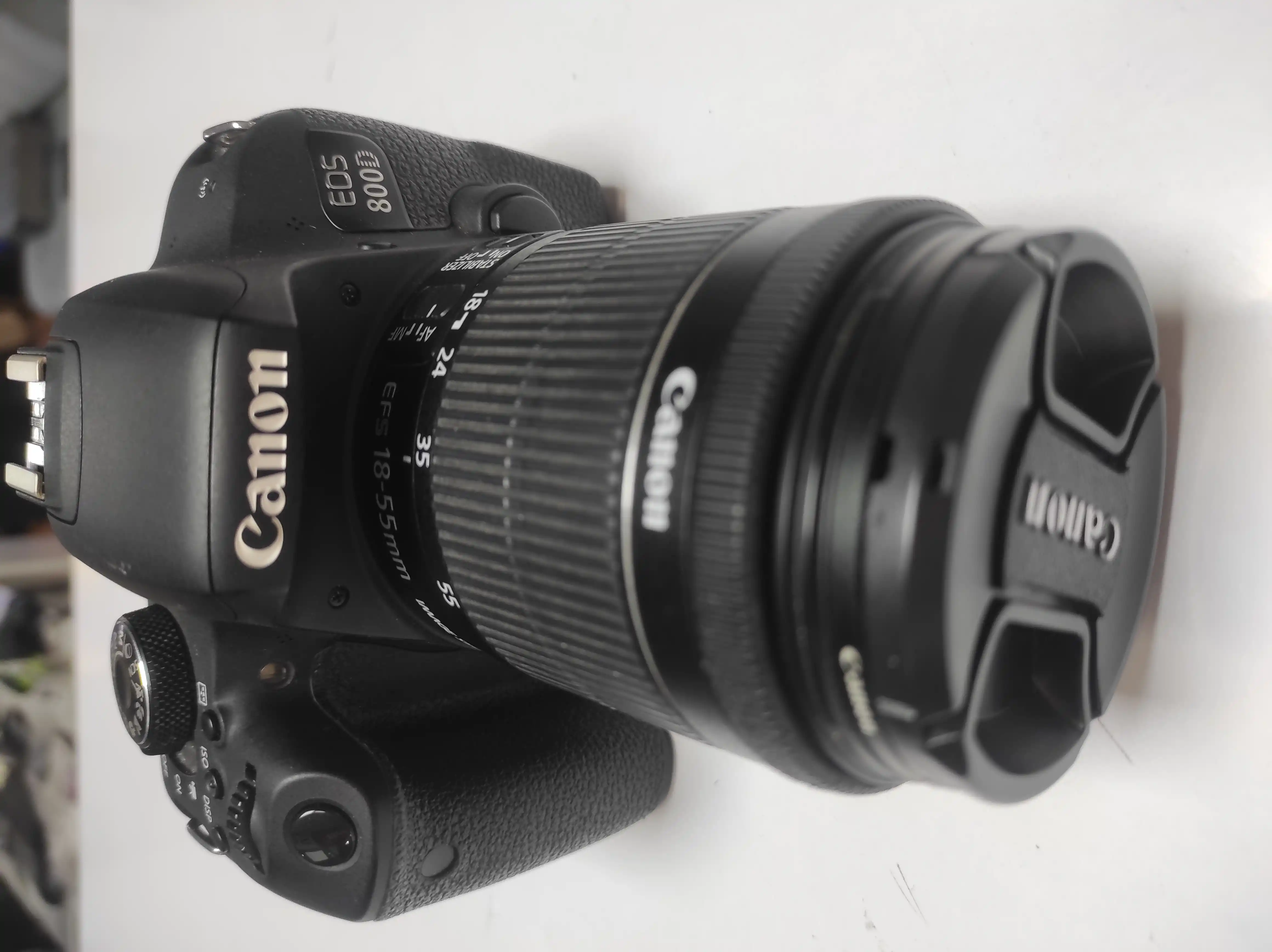 Canon800D+18.55 دست دو