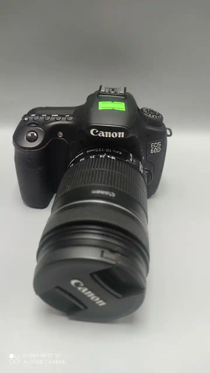 Canon 60D+18.135 دست دو