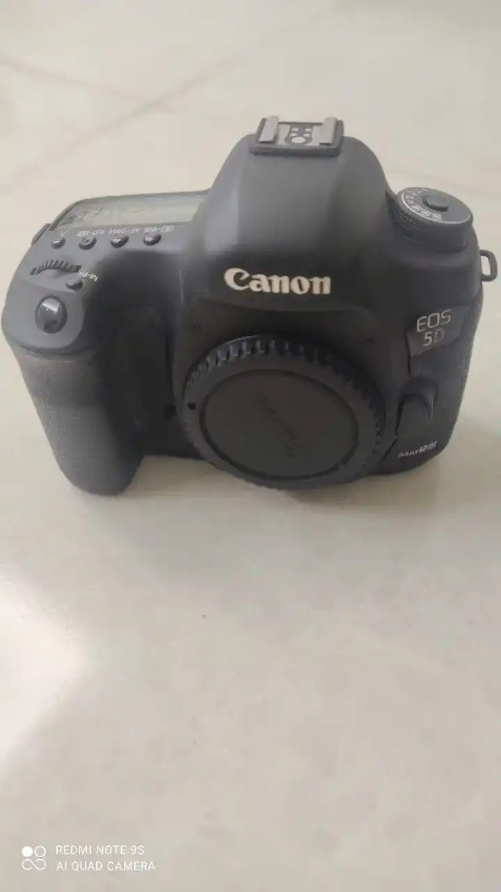 Canon5D mark iii دست دو