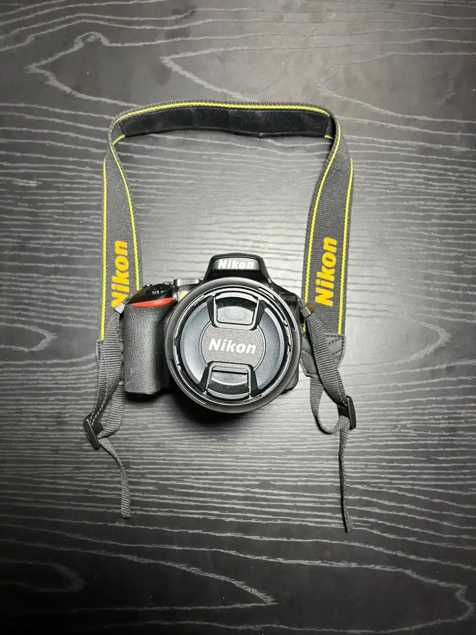 نیکون Nikon D5600 دست دو