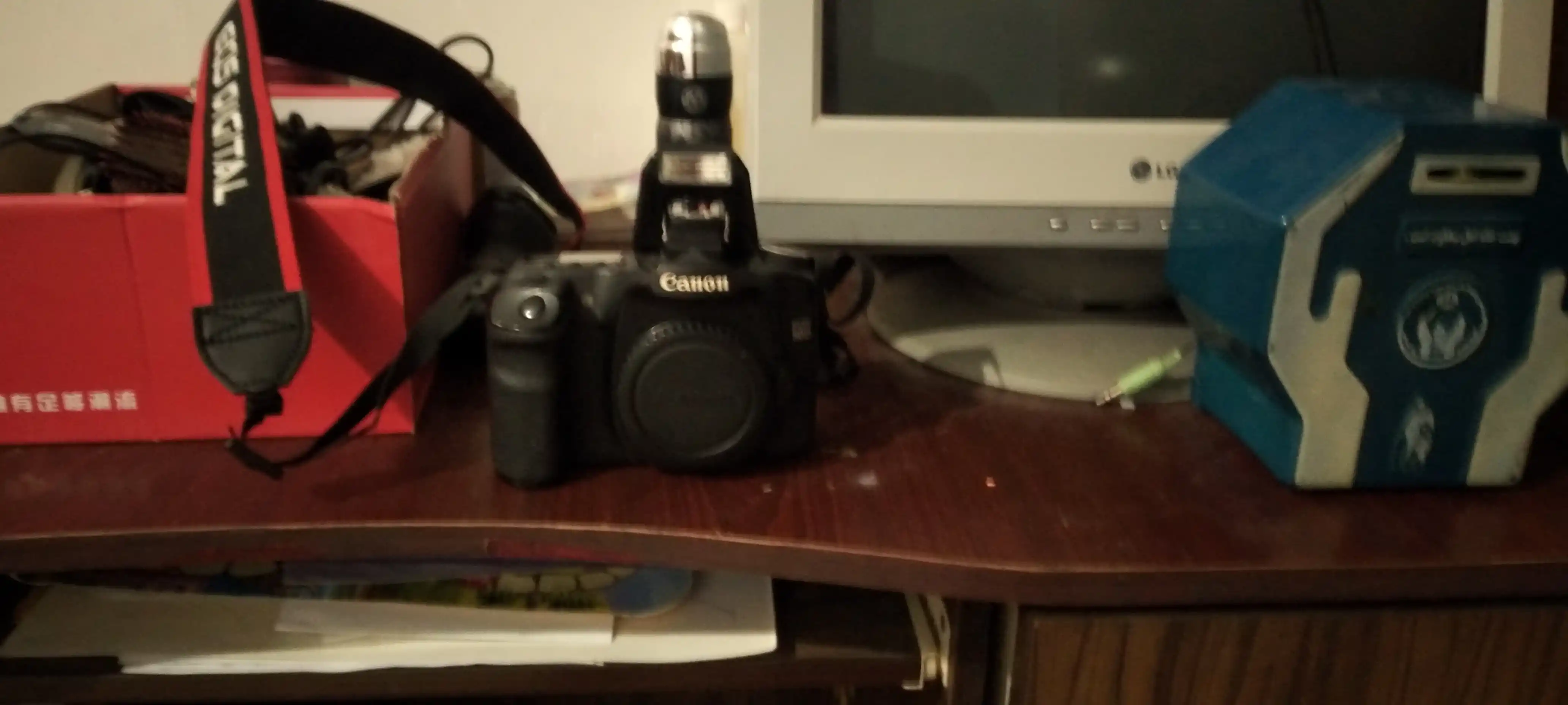 دوربین کانن 50دی دست دو