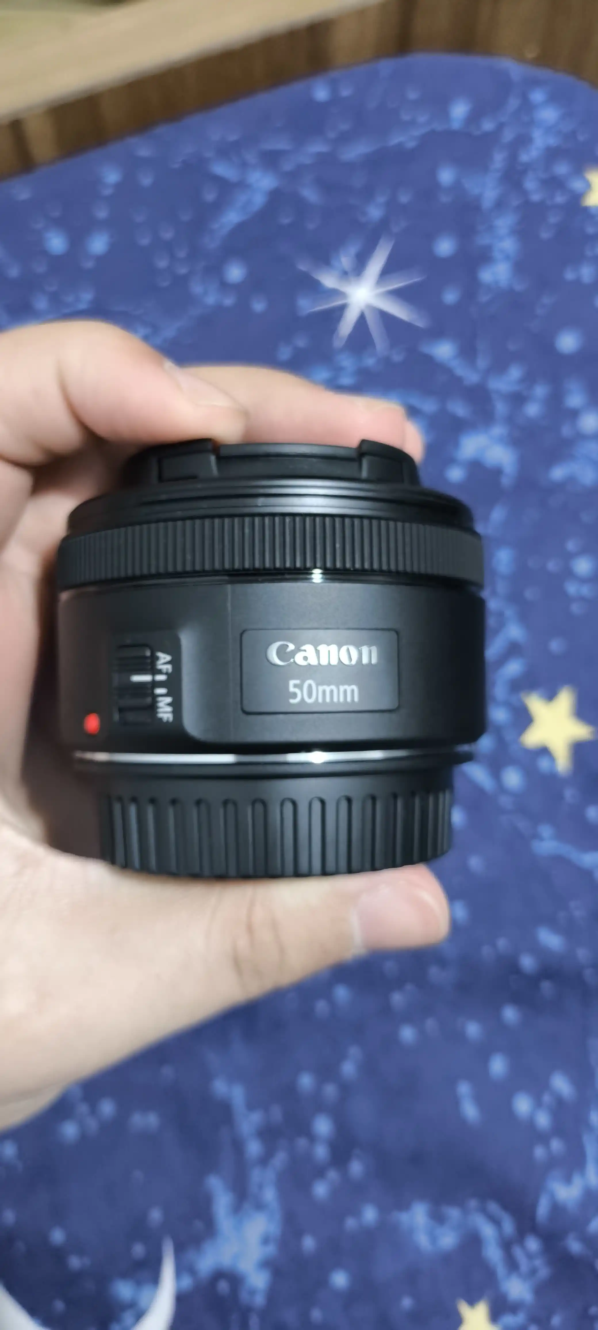 لنز canon ۵۰mm EF f1/8 دست دو