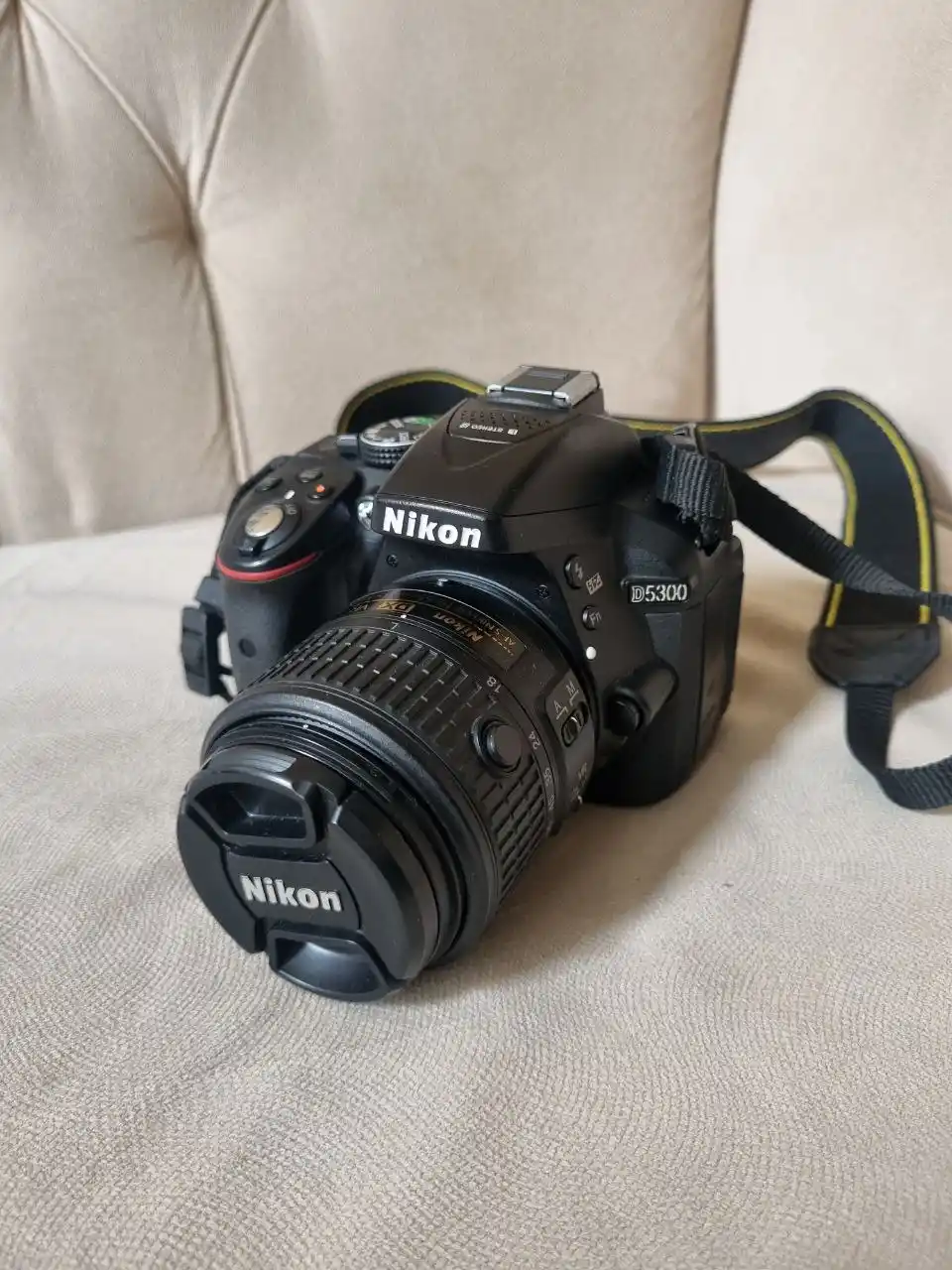 دوربین نیکون D5300 دست دو