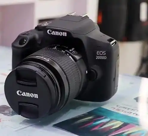 دوربین canon 2000d لنز 50 mm دست دو