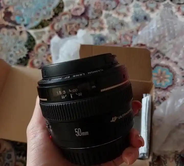 لنز50mm f-1.4 دست دو