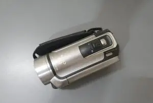 دوربین کنون r100 دست دوم