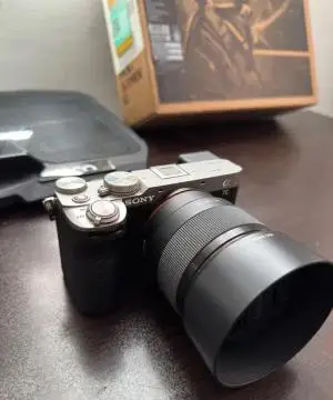 دوربین(بادی ‌A7 C2+ لنز  24-70 Sigma) دست دوم