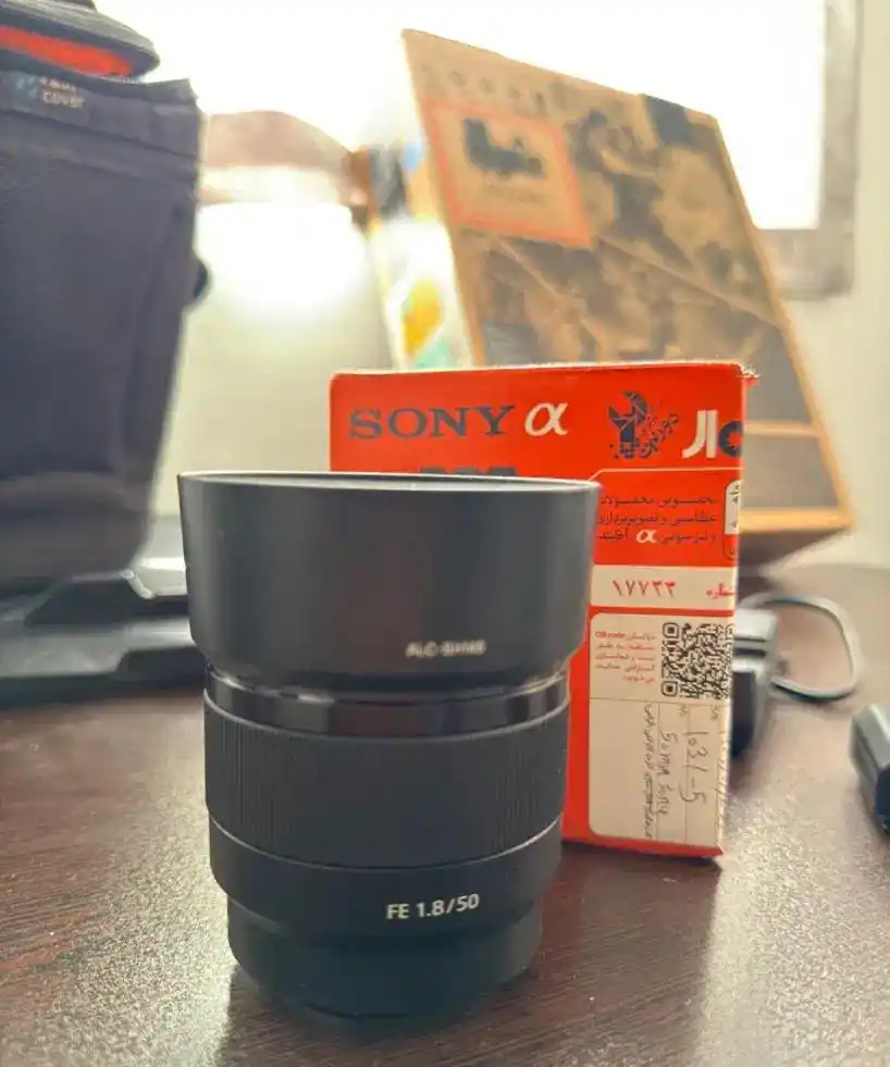 لنز 50mm سونی دست دو