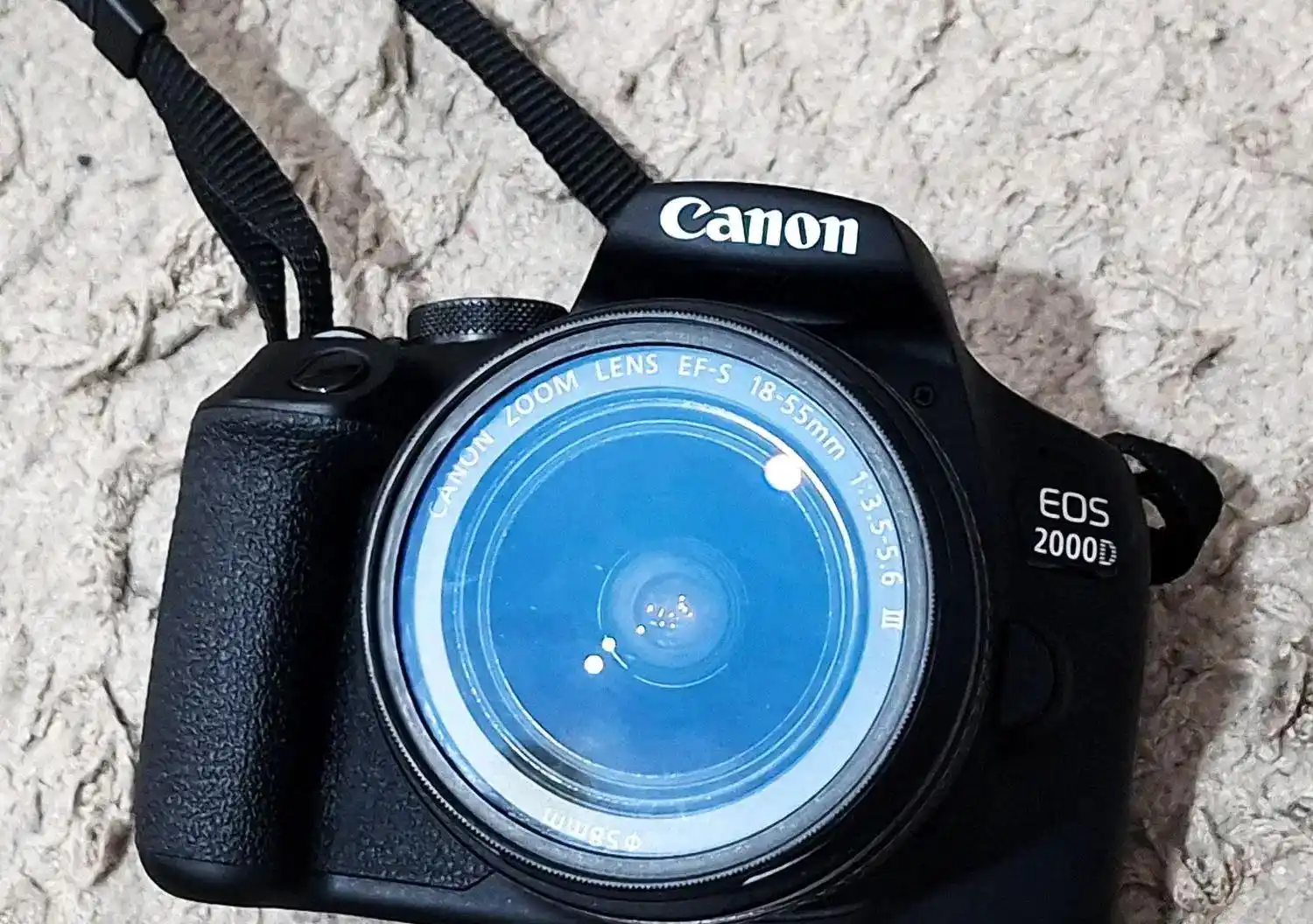 دوربین 2000d کنون دست دو