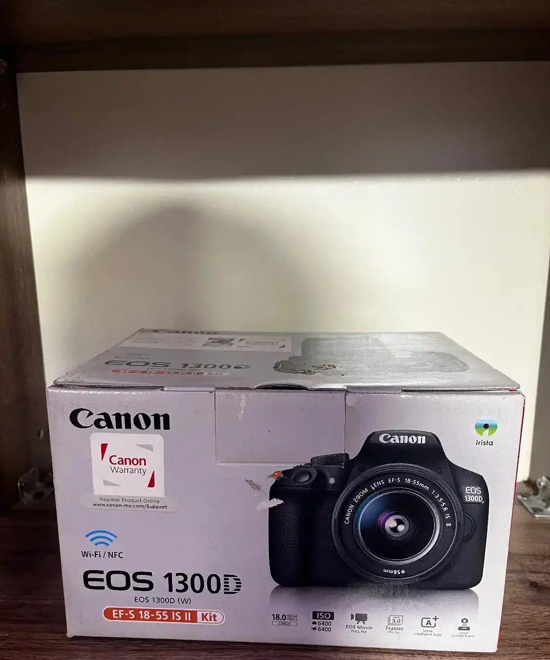 دوربین عکاسی canon 1300D دست دو