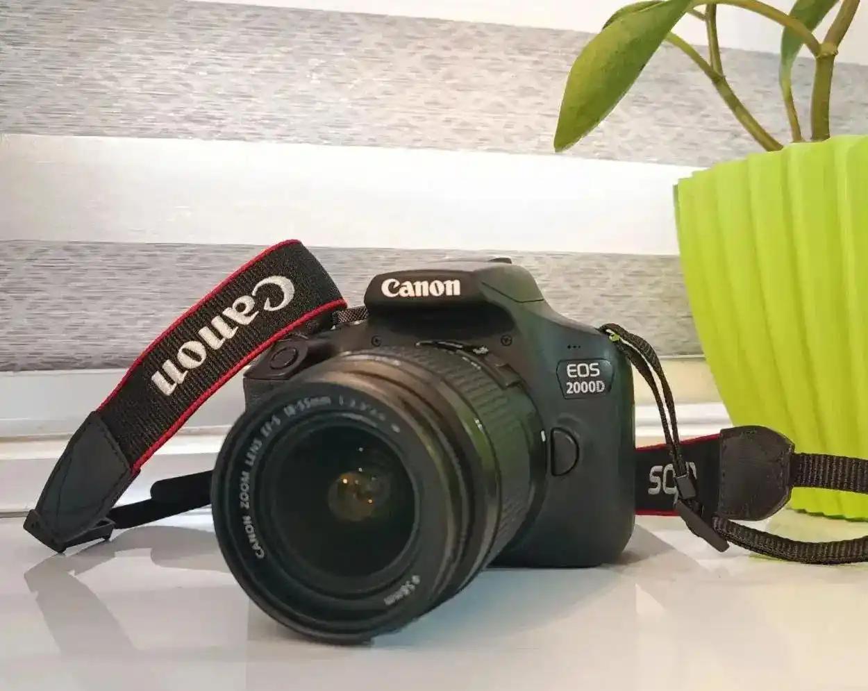 دوربین کنون canon 2000d (55ـ18) دست دو