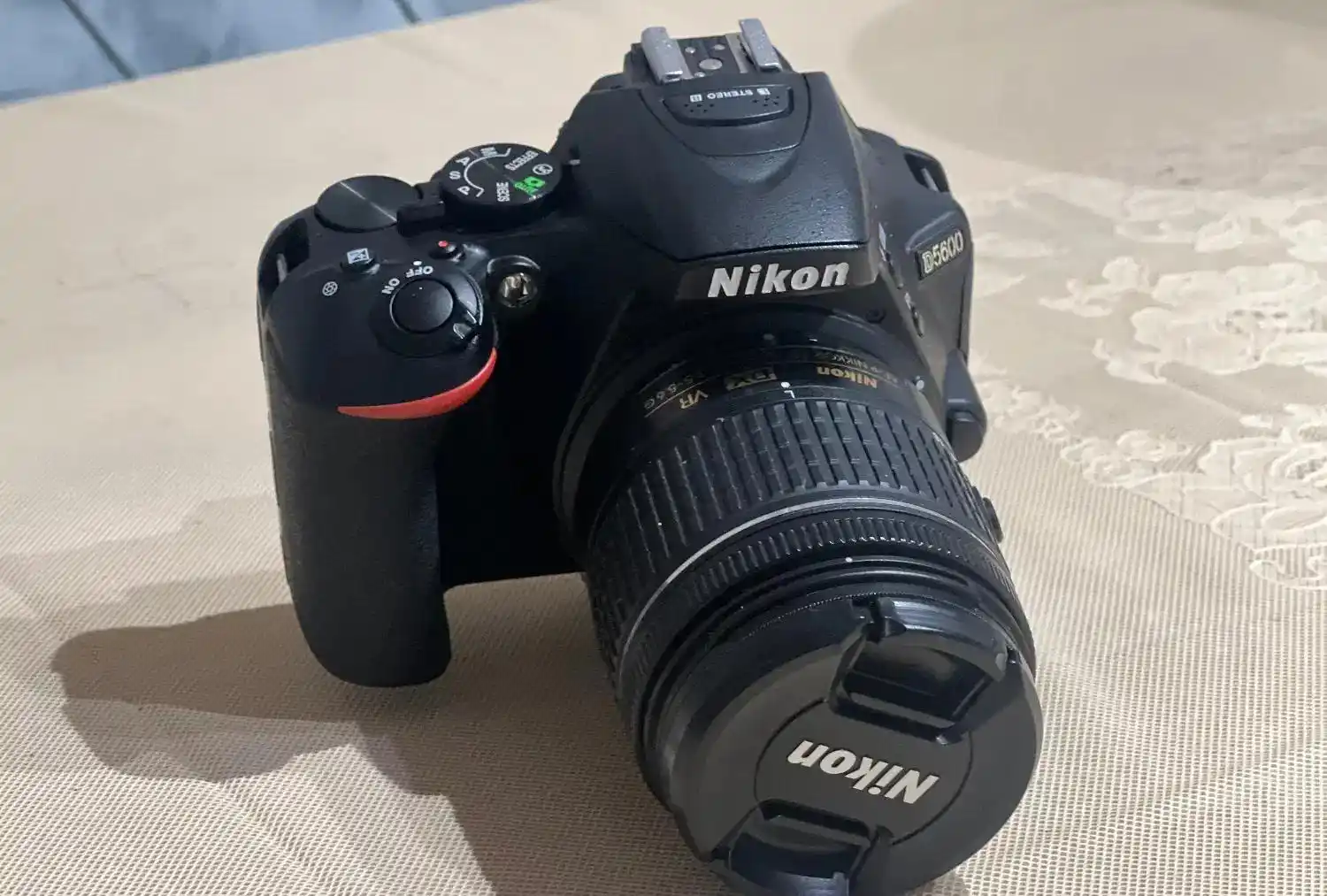 دوربین عکاسی دست دو