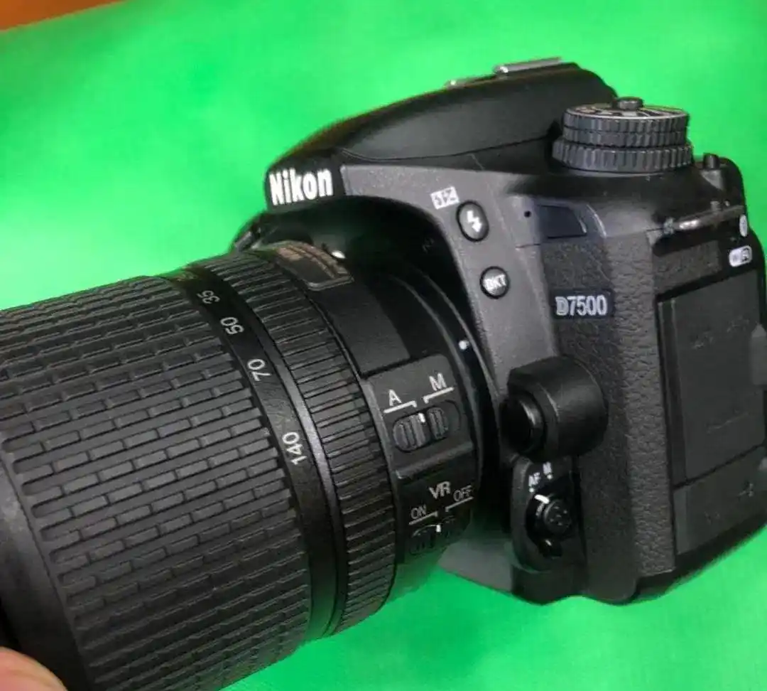 فروش دوربین نیکون 7500d دسته دوم دست دو