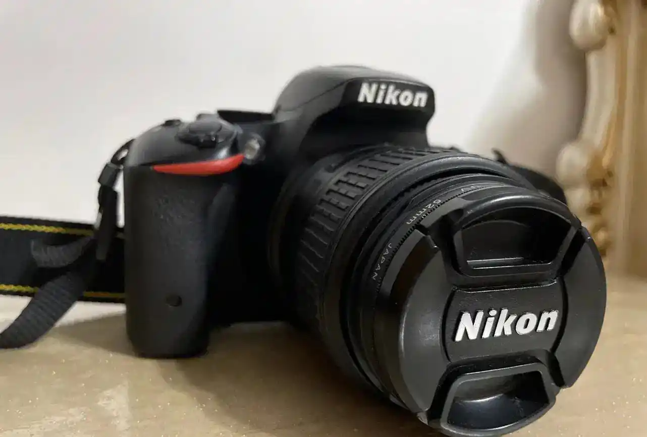 دوربین نیکون d5500 دست دو
