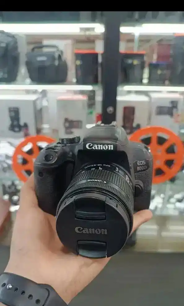 دوربین عکاسی کانن D800 دست دو