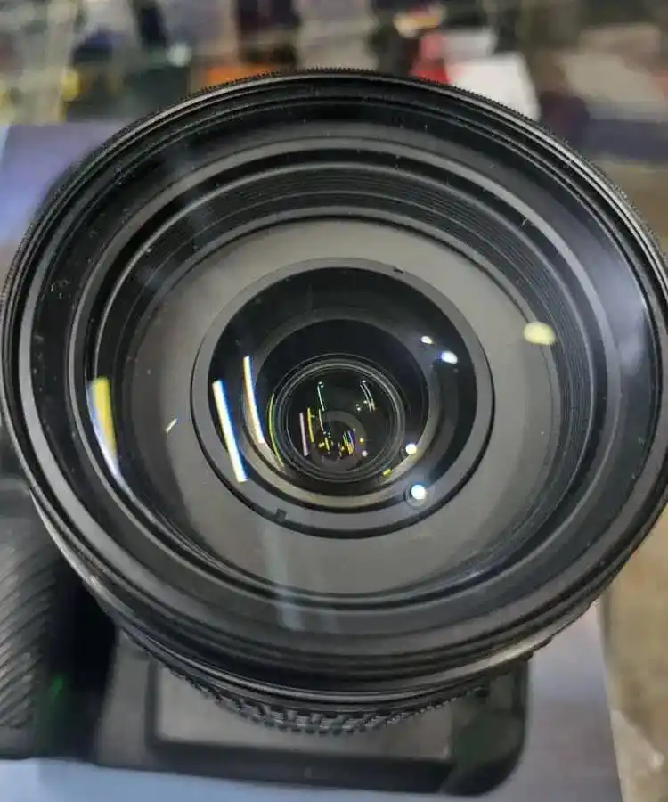 Nikon D810 بسیار کم کار دست دو