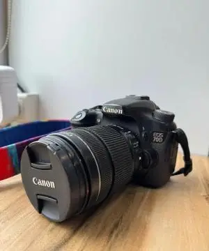 دوربین Canon 70D بسیار نو و تمیز دست دوم