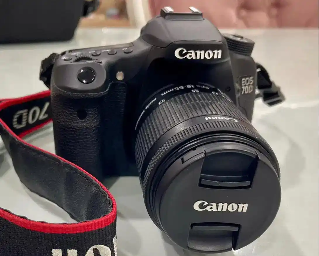 دوربین Canon 70D بسیار نو و تمیز دست دو