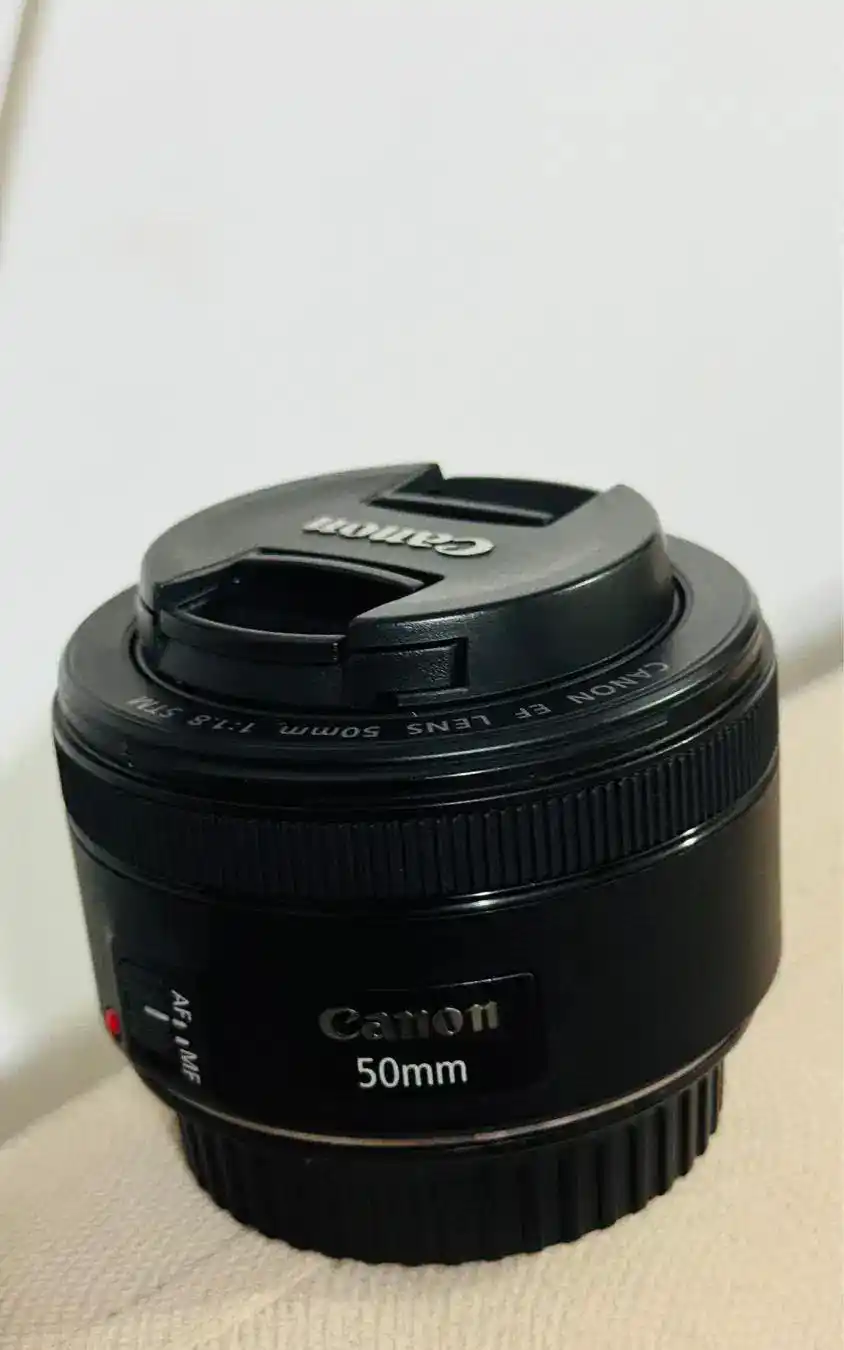 لنز کنون 50mm 1.8 دست دو