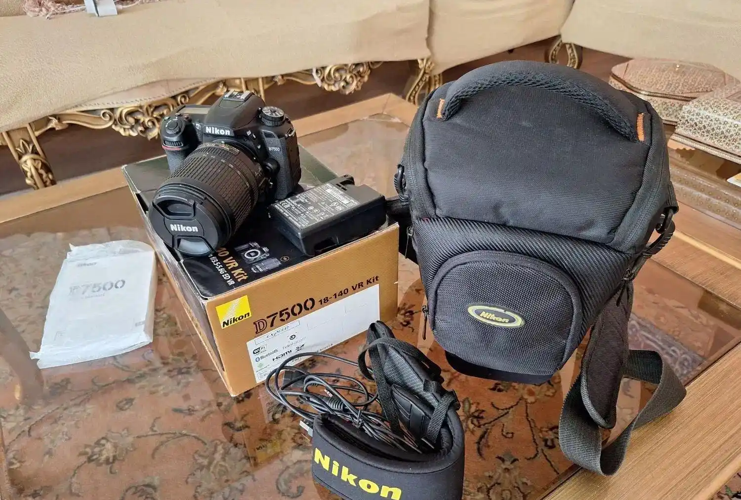 دوربین Nikon مدل D7500  درحدنو دست دو