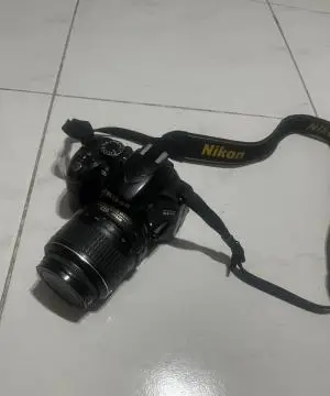 دوربین حرفه ای نیکون  Nikon D3200+18-55mm دست دوم