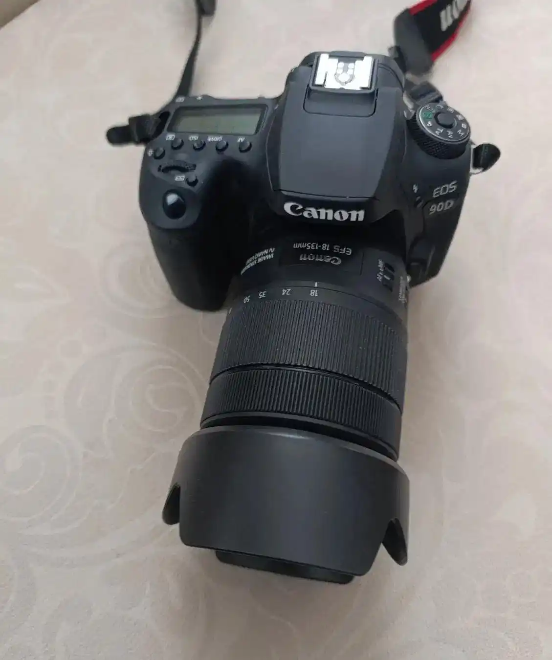 دوربین عکاسی دیجیتال حرفه ای کنن 90D دست دو