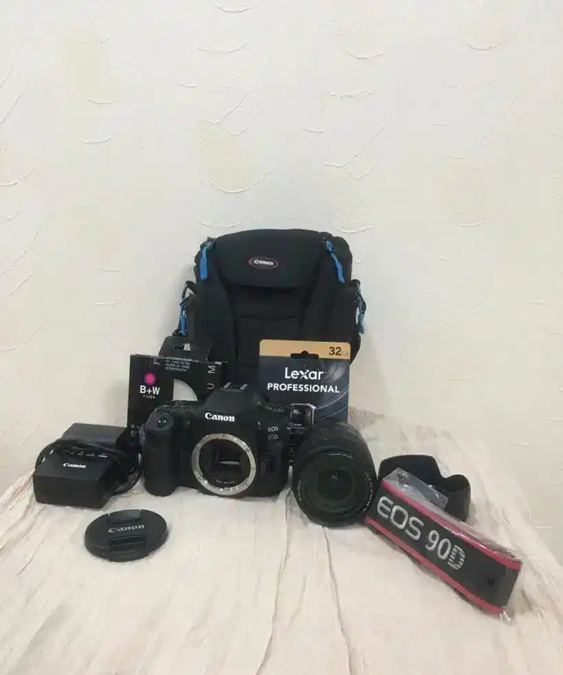فروش فوری دوربین canon 90 D کنون نود دی دست دو