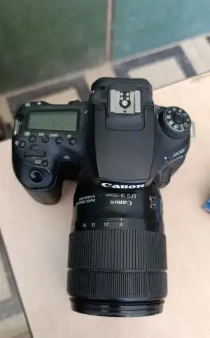 دوربین نیمه حرفه ای کانن | Canon 90D+18-135mm USM دست دوم
