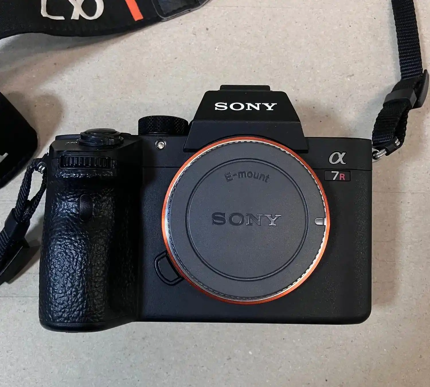 SONY A7RIII دوربین دست دو