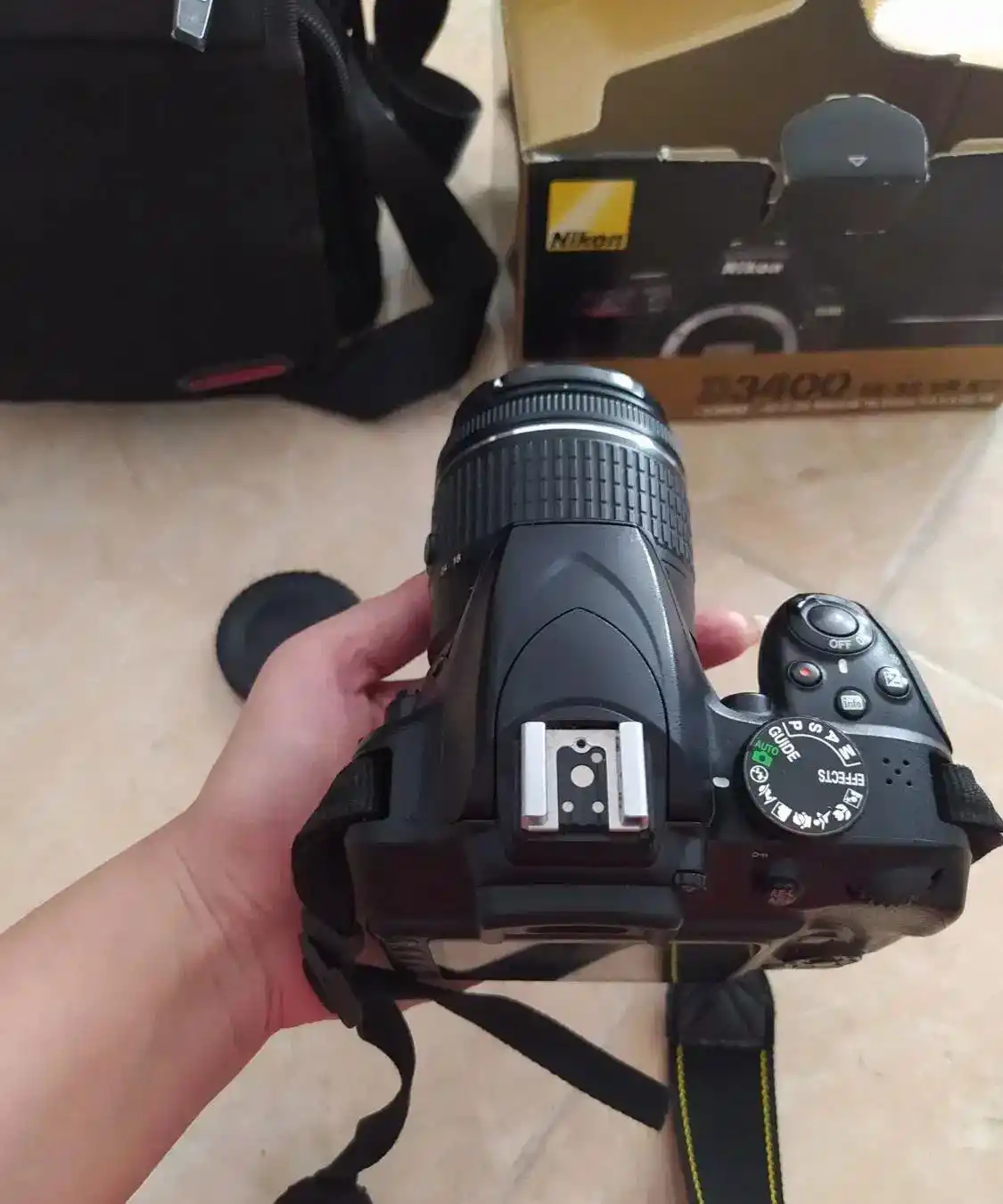 دوربین D3400 نیکون دست دو