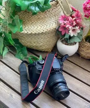 کنون ۱۳۰۰d دست دوم