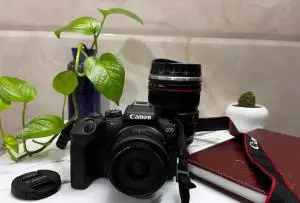 دوربین canon R10 + گارانتی دست دوم