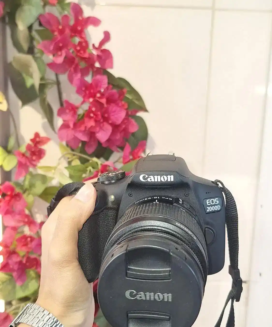 دوربین کنون Canon 2000d دست دو