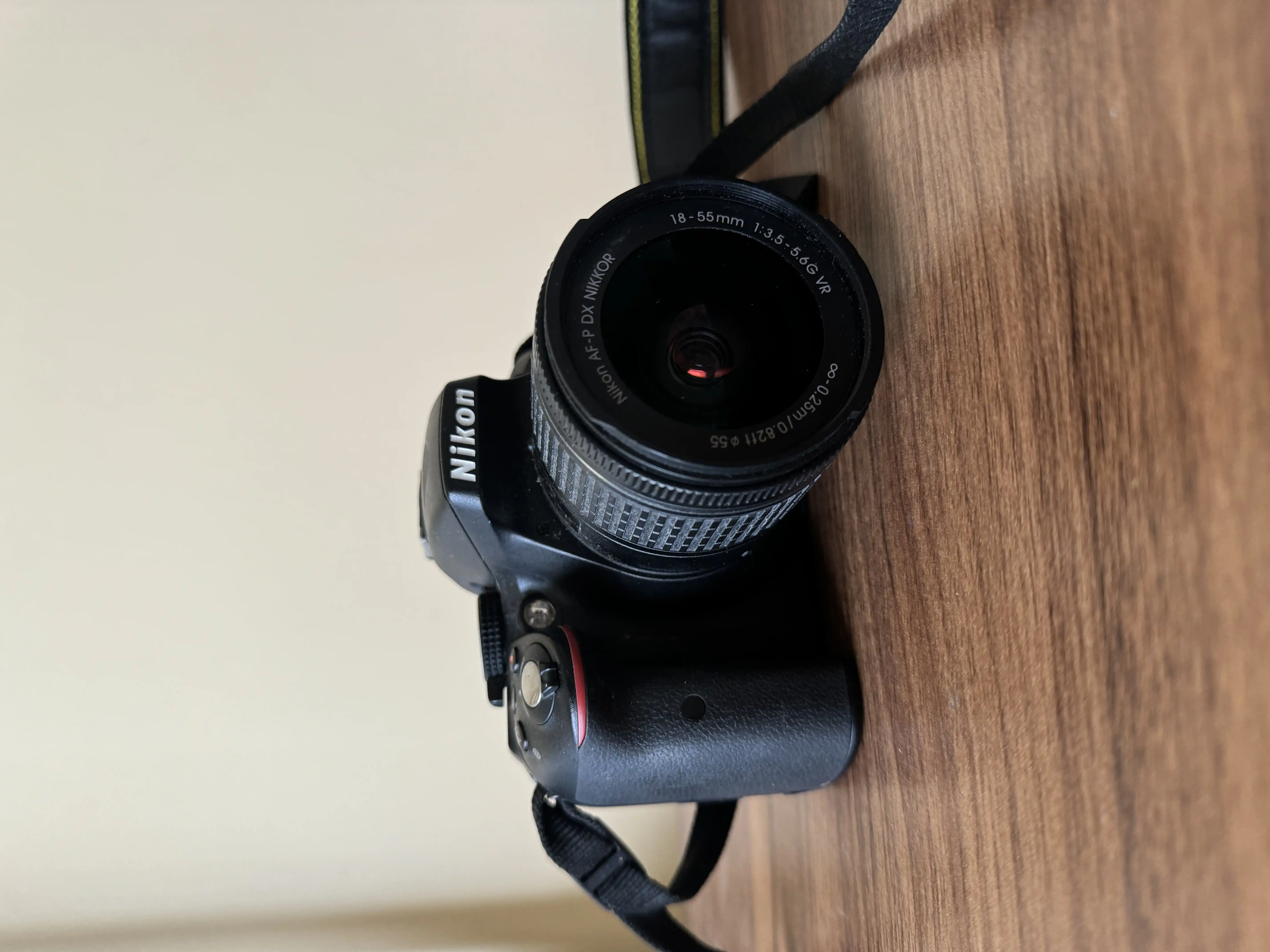 دوربین Nikone D5300 در حد نو_همراه با لنز 55-18 دست دو