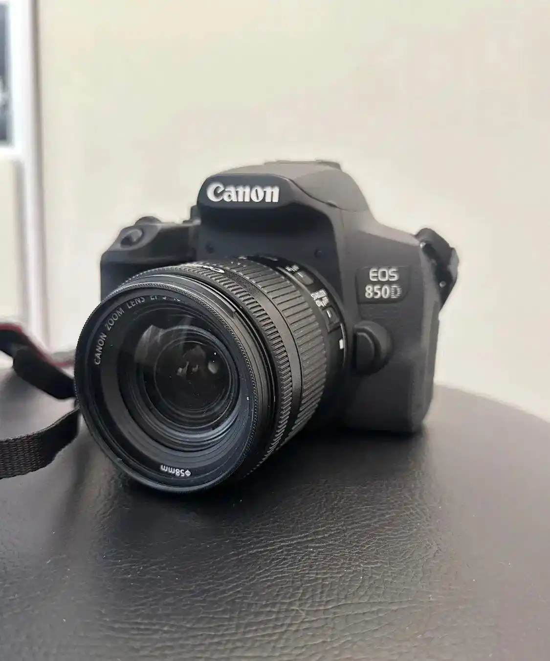 دوربین کنون 850D  برای مدرسه دست دو