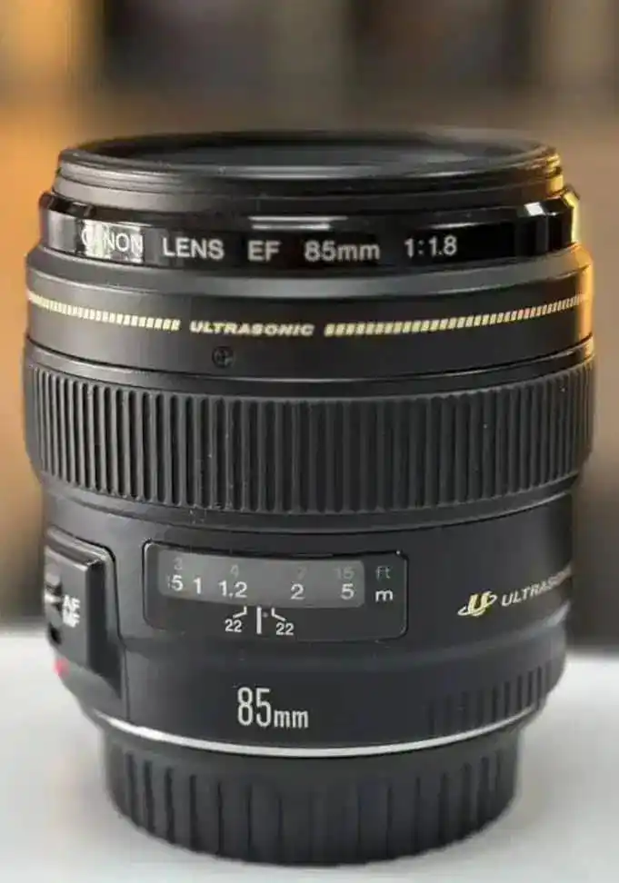 لنز 85mm کنون در حد نو دست دو