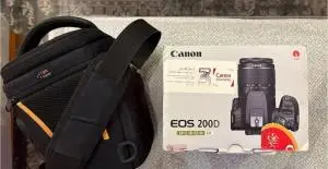 دوربین canon 200D دست دوم