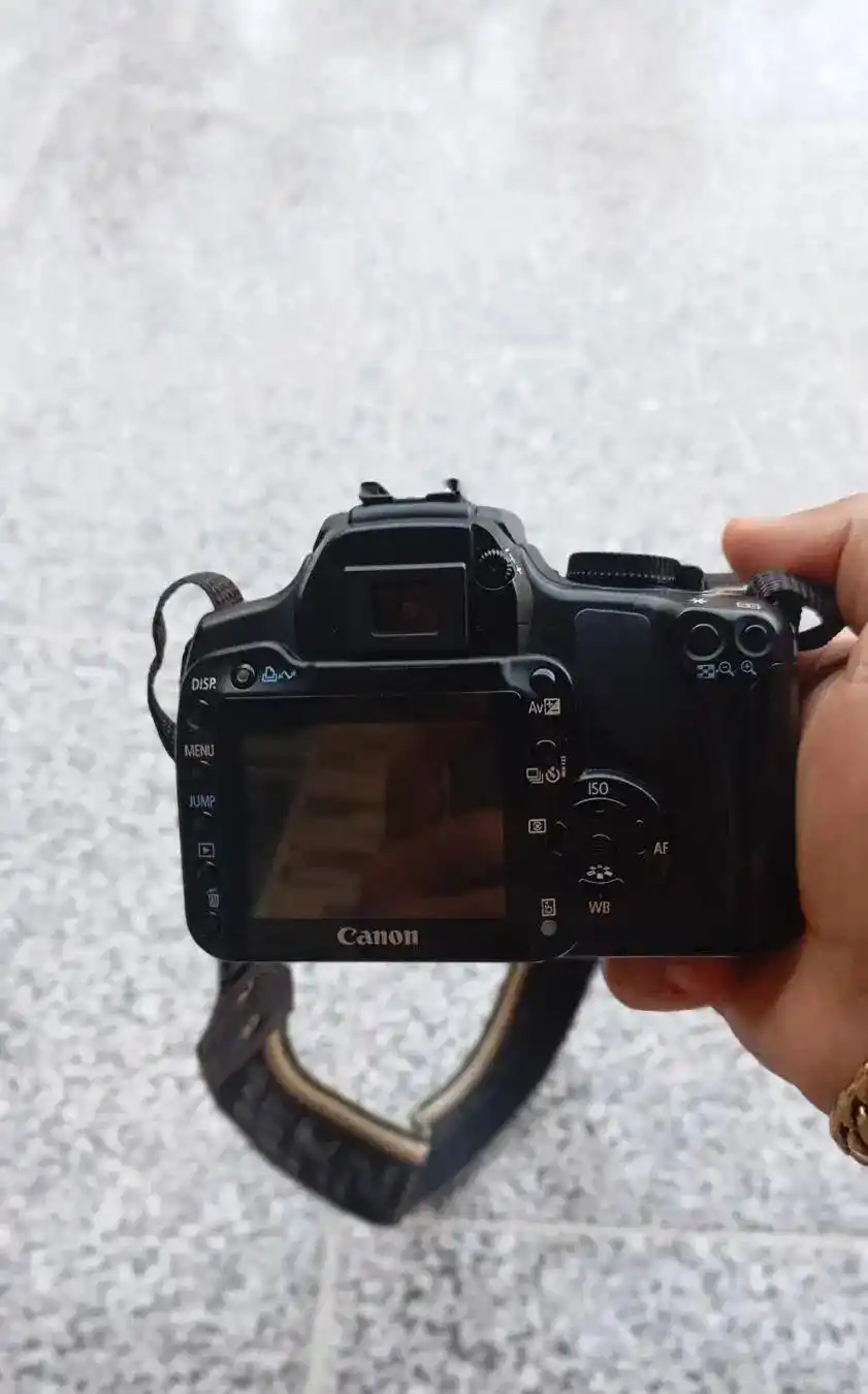 دوربین عکاسی کنون 400d دست دو