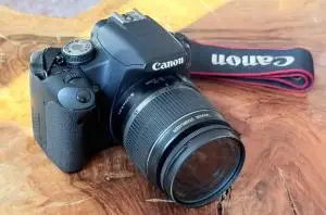 دوربین Canon 500D با لنز 18-200mm دست دوم